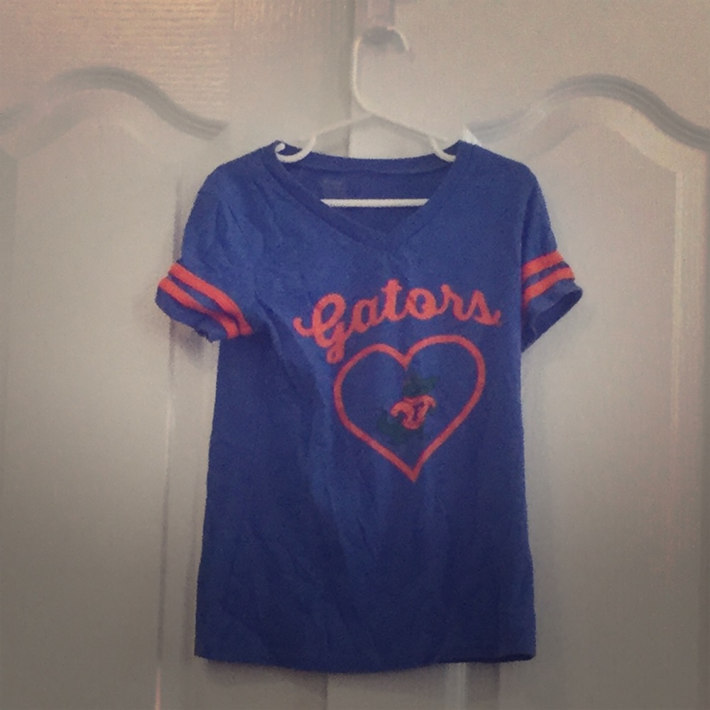 Girls gator shirt